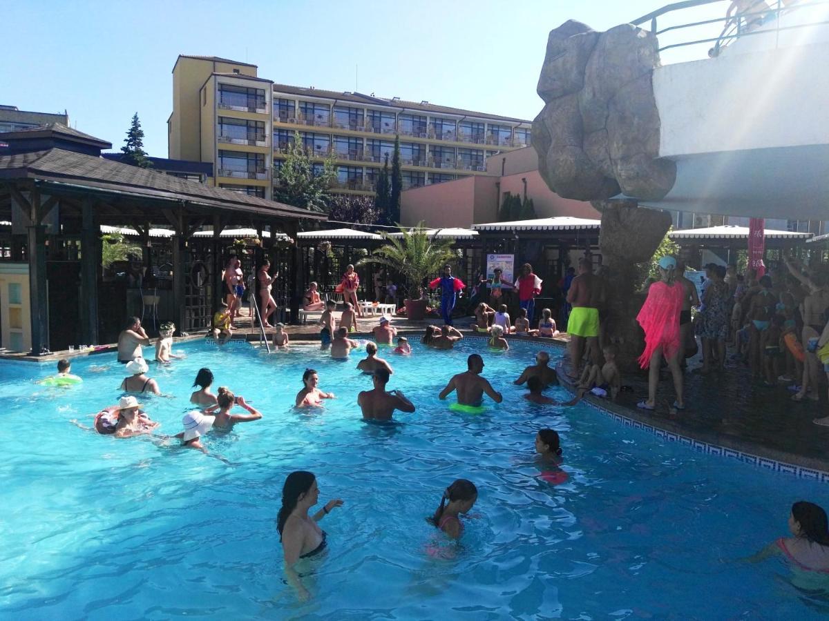 Apartment Konstantin In Trakia Plaza Pantai Sunny Luaran gambar